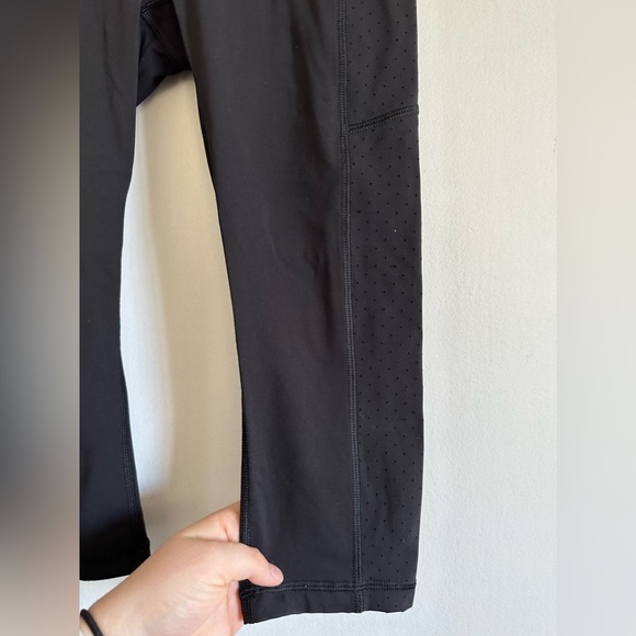 Lululemon Athletica Black Mind Over Miles Crop (17”) Leggings size 4 EUC - Picture 8 of 16